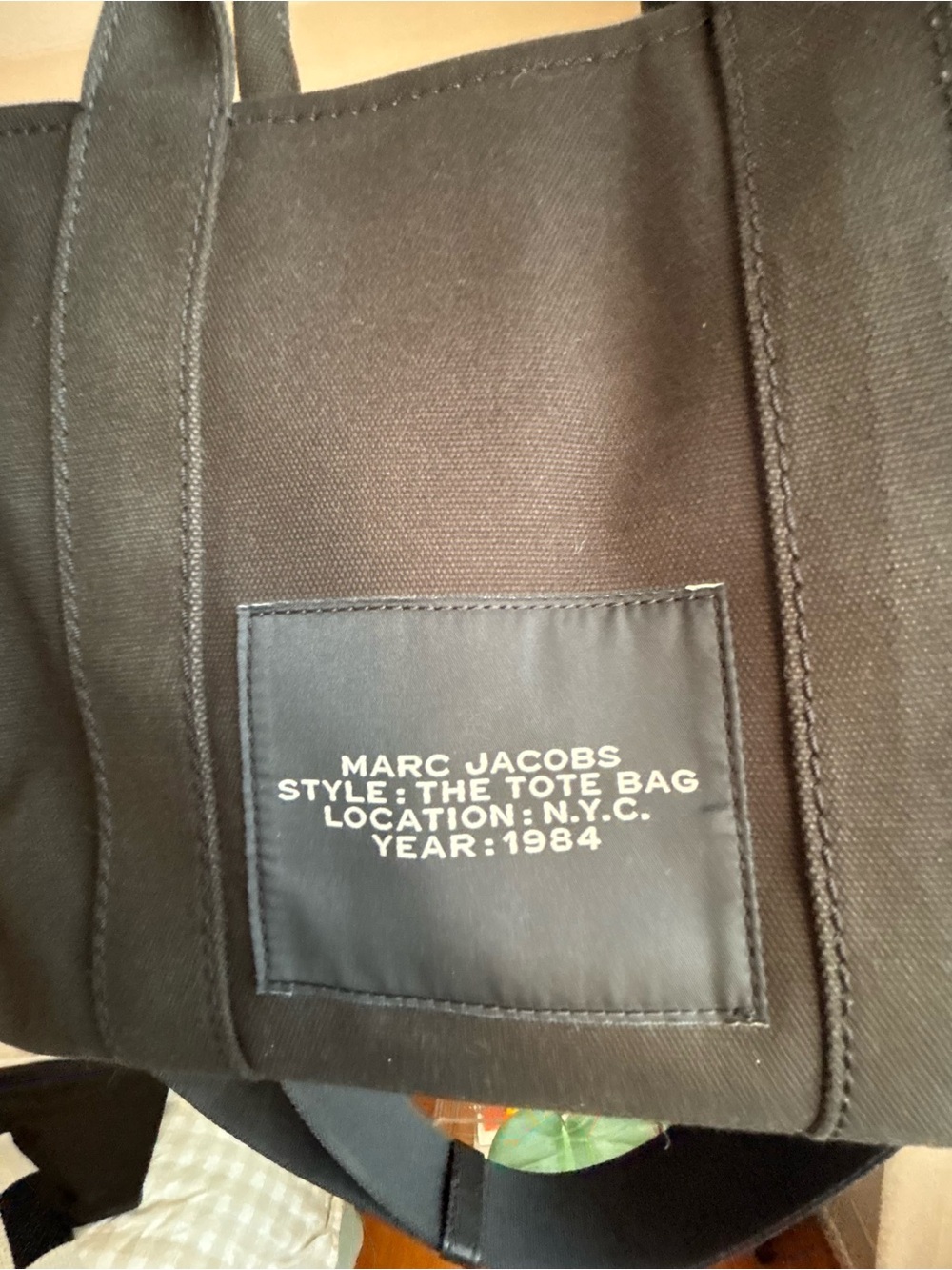 Marc Jacobs The Tote Bag - Picture 3 of 11